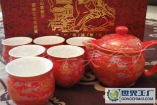喜慶紅牡丹 頭雙層杯茶具，德化禮瓷中的功夫茶藝精品